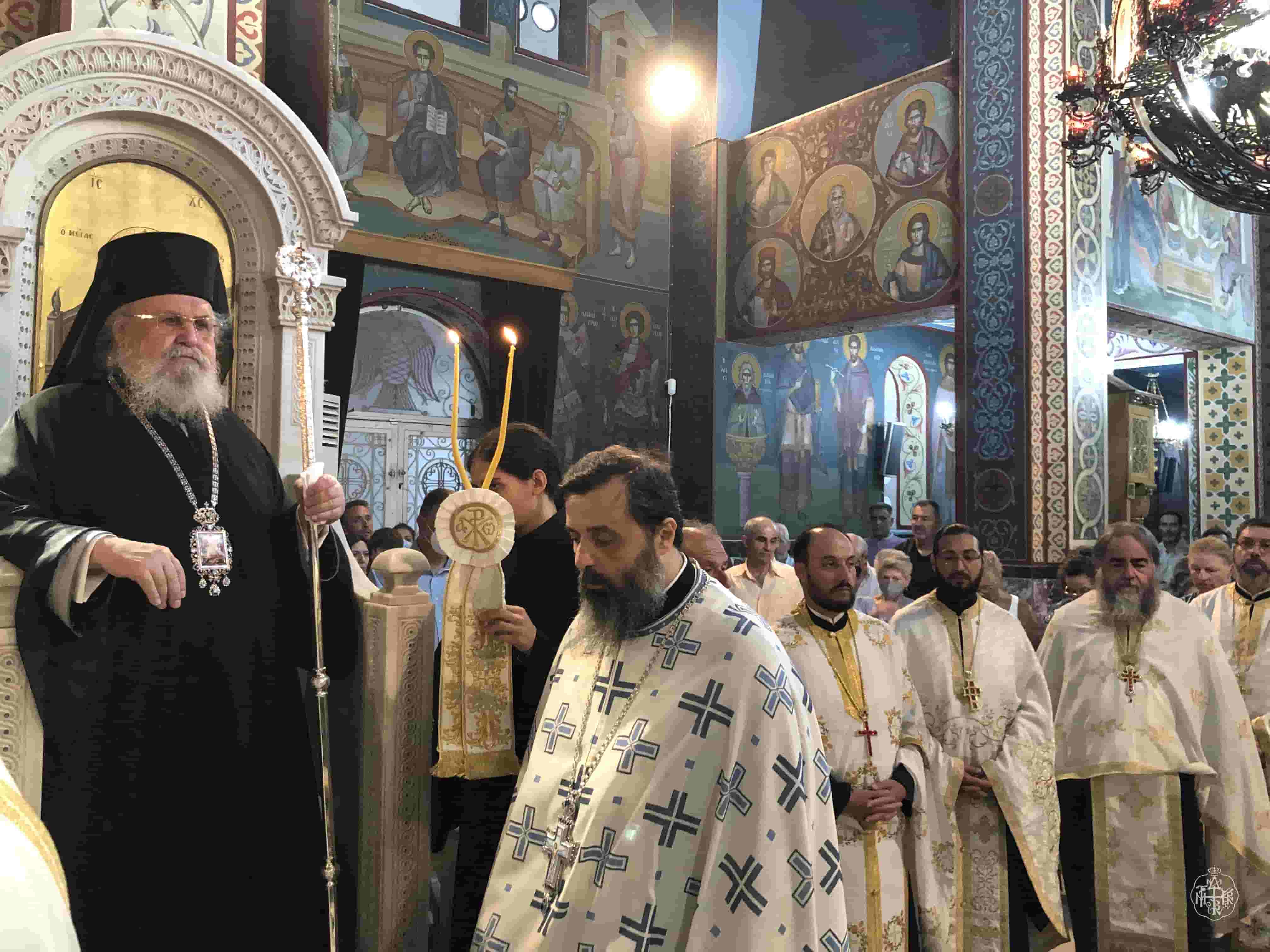 ΜΕΓΑΣ ΑΡΧΙΕΡΑΤΙΚΟΣ ΕΣΠΕΡΙΝΟΣ ΣΤΟΝ ΠΑΝΗΓΥΡΙΖΟΝΤΑ ΙΕΡΟ ΝΑΟ ΜΕΤΑΜΟΡΦΩΣΕΩΣ ΤΟΥ ΣΩΤΗΡΟΣ ΒΥΡΩΝΟΣ