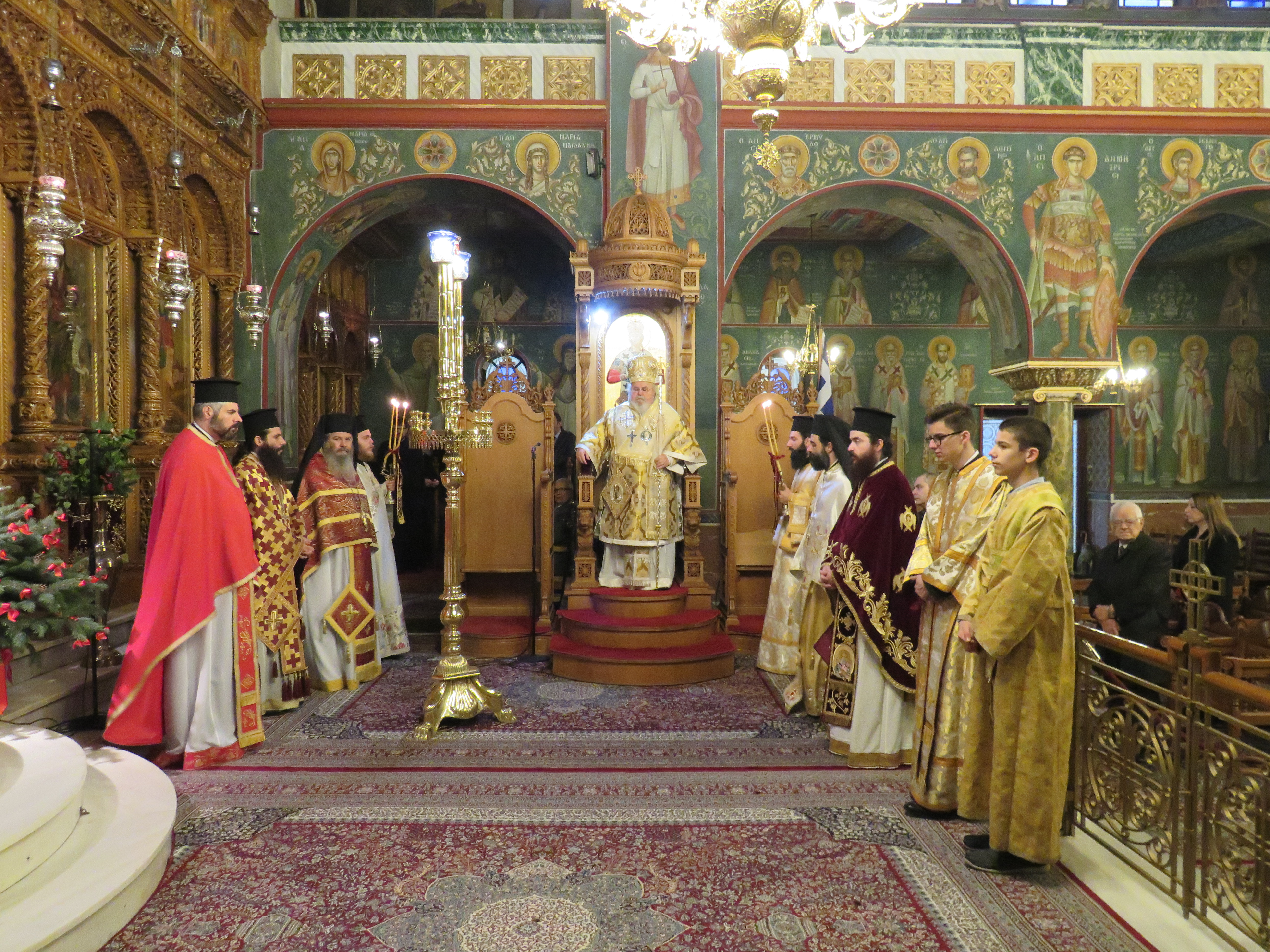 Θεία Λειτουργία του Μ. Βασιλείου στον Μητροπολιτικό Ιερό Ναό του Αγίου Νικολάου Καισαριανής